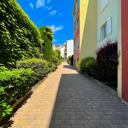 Beautiful Flat With Pool And Close To The Sea Apartman Fréjus