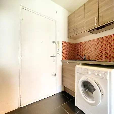 Beautiful Flat With Pool And Close To The Sea Apartman